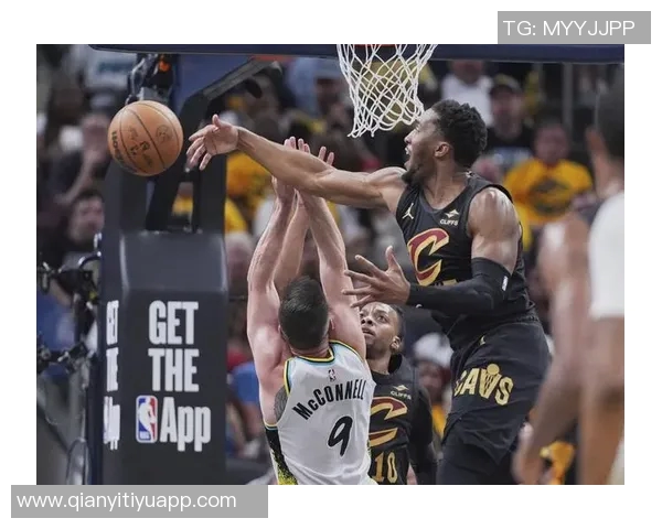 米切尔半场表现抢眼16分钟内高效贡献12分3板1助1断1帽